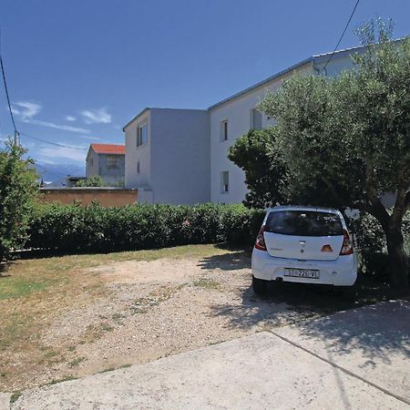 Amazing Apartment In Kastel Sucurac With Kitchen Kaštela المظهر الخارجي الصورة